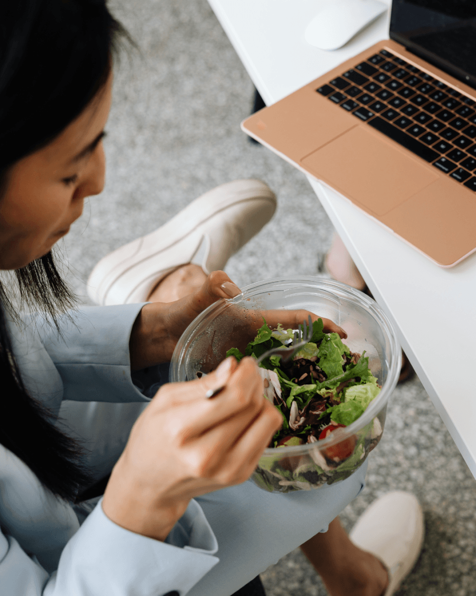 Why Active Women Need More Food Than They Thinks